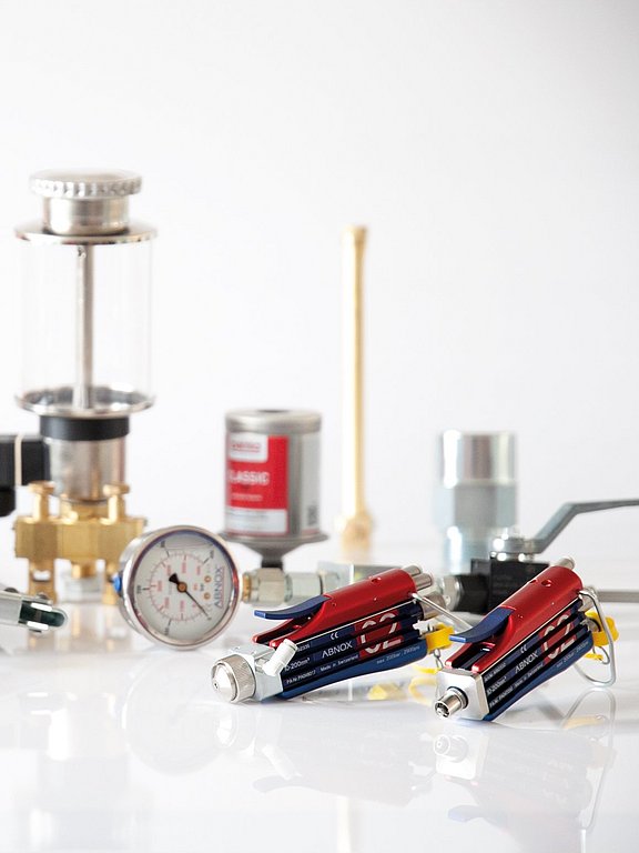 Verschiedene Produkte im Bereich Schmiertechnik